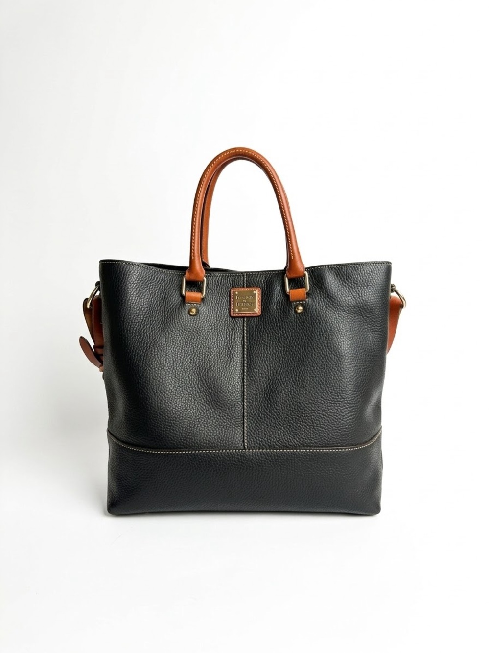 Dooney & Bourke Black Pebble Grain Leather Tote Convertible Shopper. J13053612